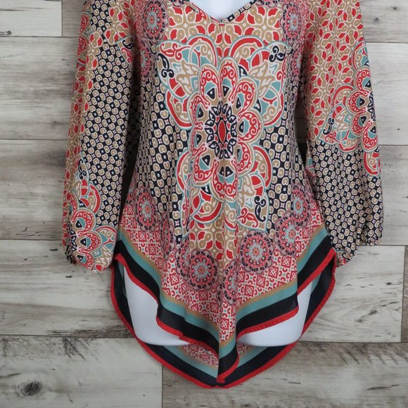 Heart‎ Soul* Women's 3/4 Sleeve V-Neck Pointed Hem Pullover Blouse~ Size X-Large - Picture 2 of 12